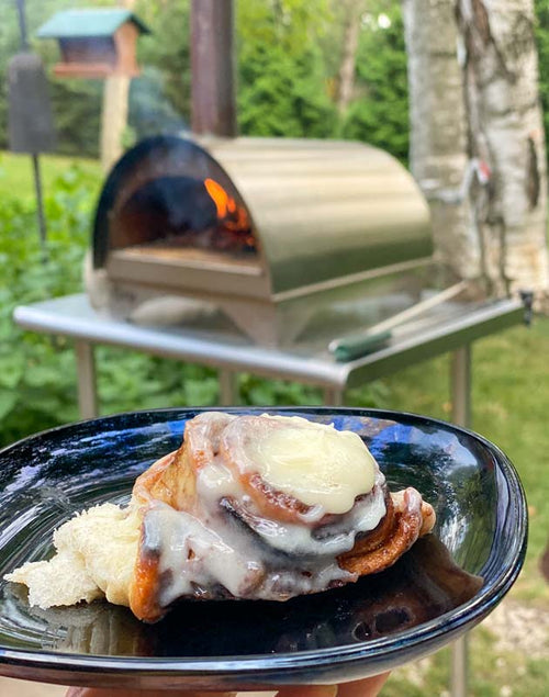baked bread Cru Oven Model 30